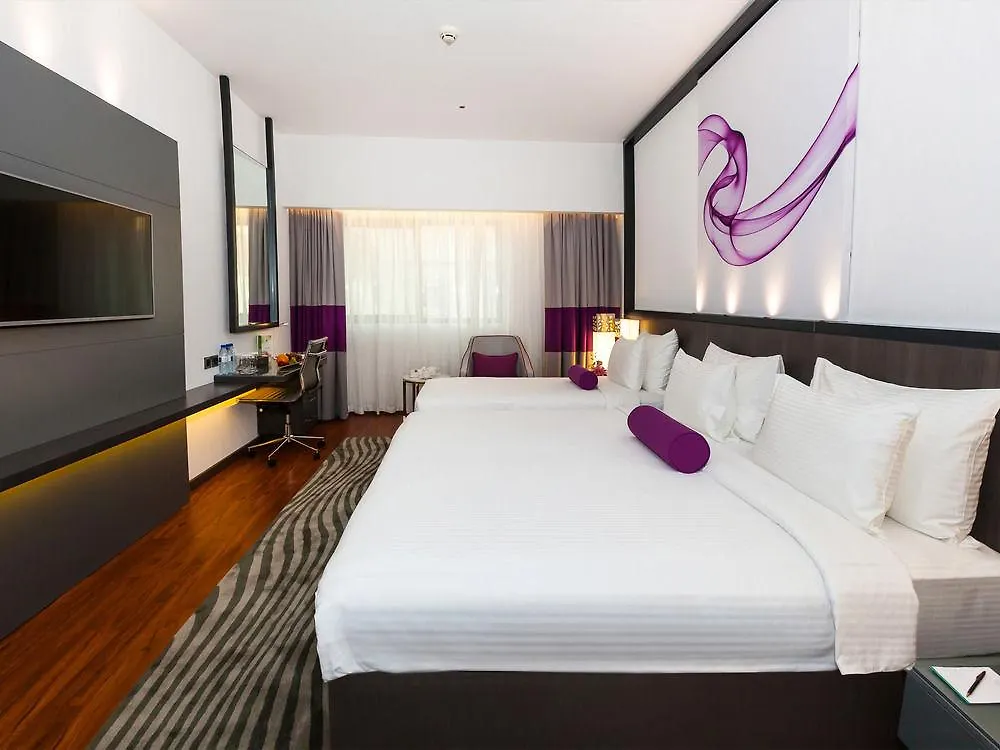 Howard Johnson Plaza By Wyndham Dubai Deira 4*,