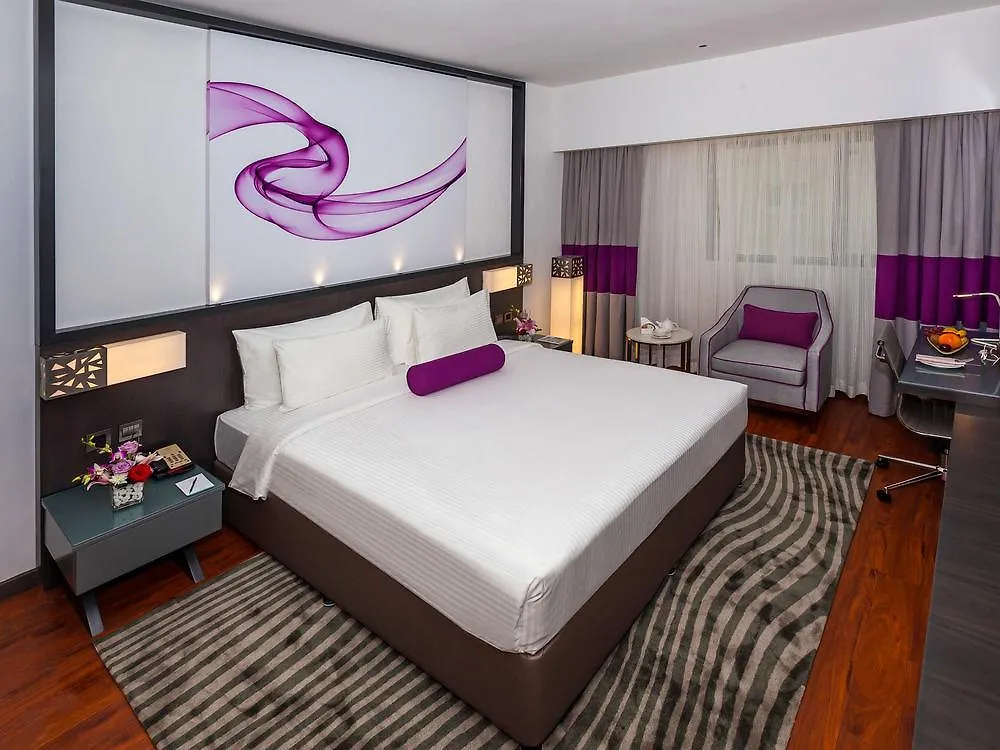 Howard Johnson Plaza By Wyndham Dubai Deira Hotel