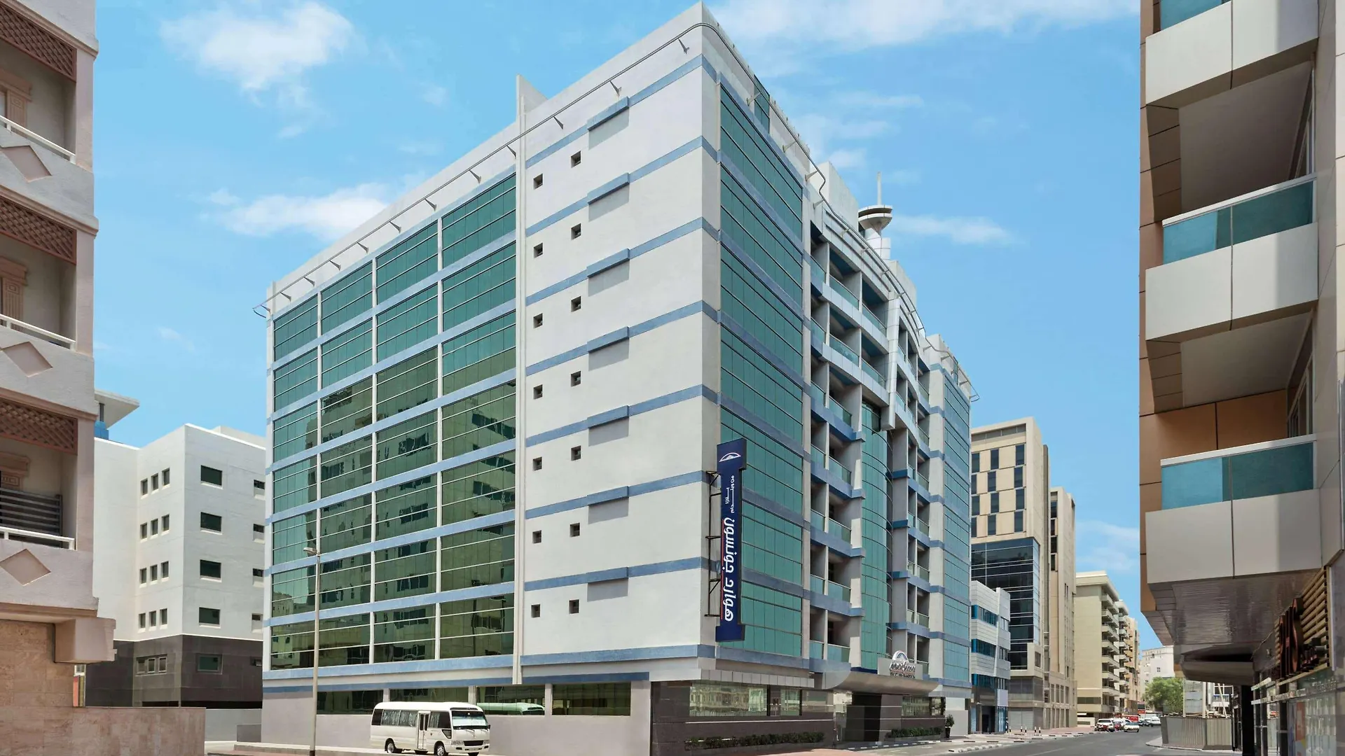 Howard Johnson Plaza By Wyndham Dubai Deira Hotel