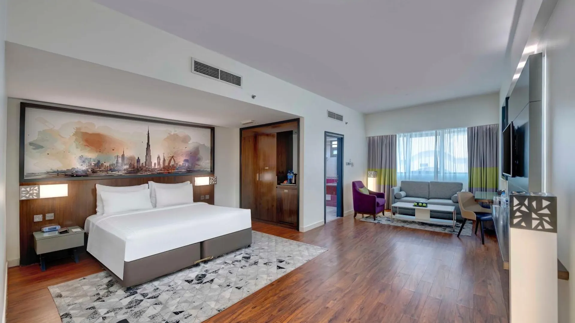 Howard Johnson Plaza By Wyndham Dubai Deira 4*,