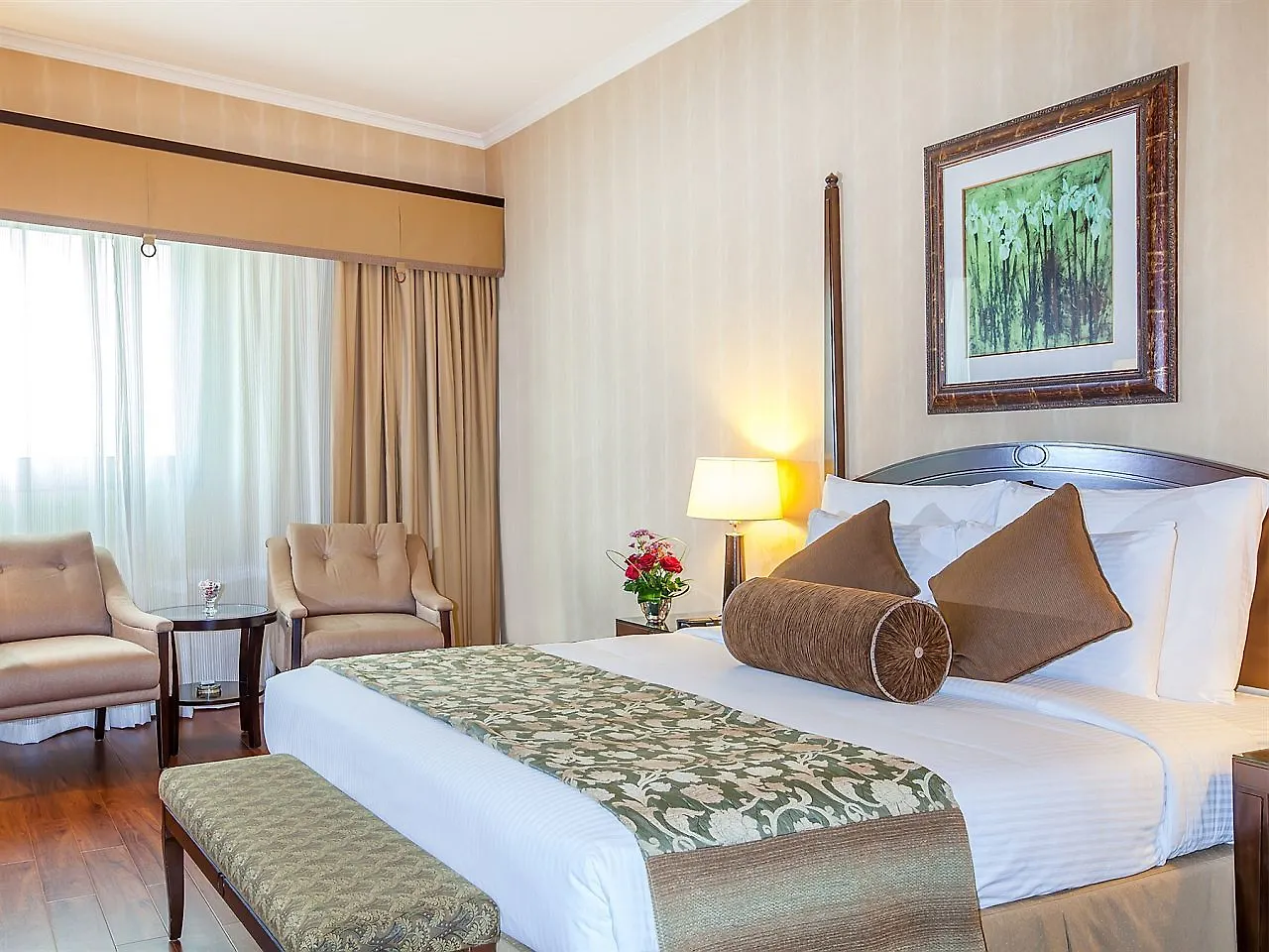 Howard Johnson Plaza By Wyndham Dubai Deira