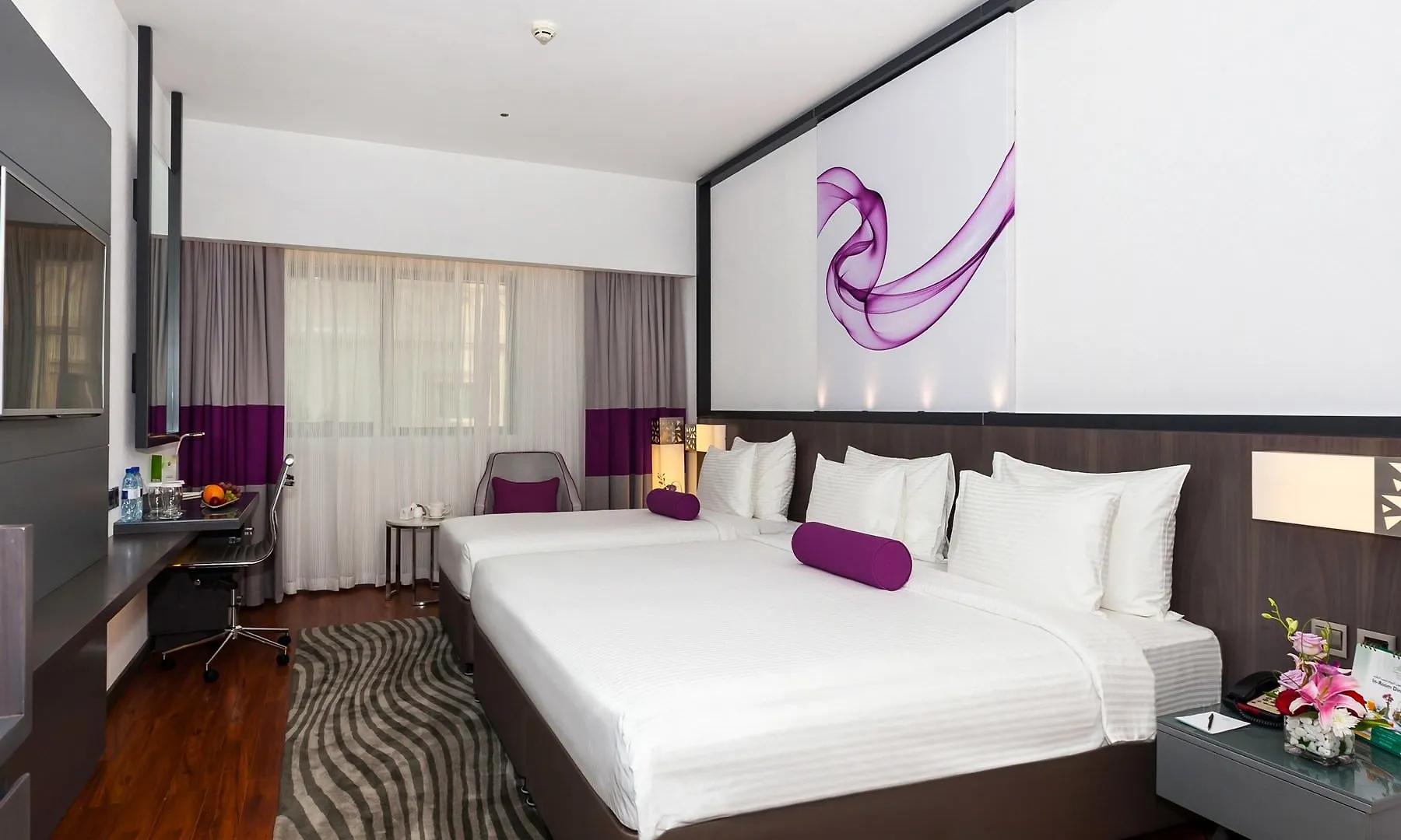 Howard Johnson Plaza By Wyndham Dubai Deira Hotel