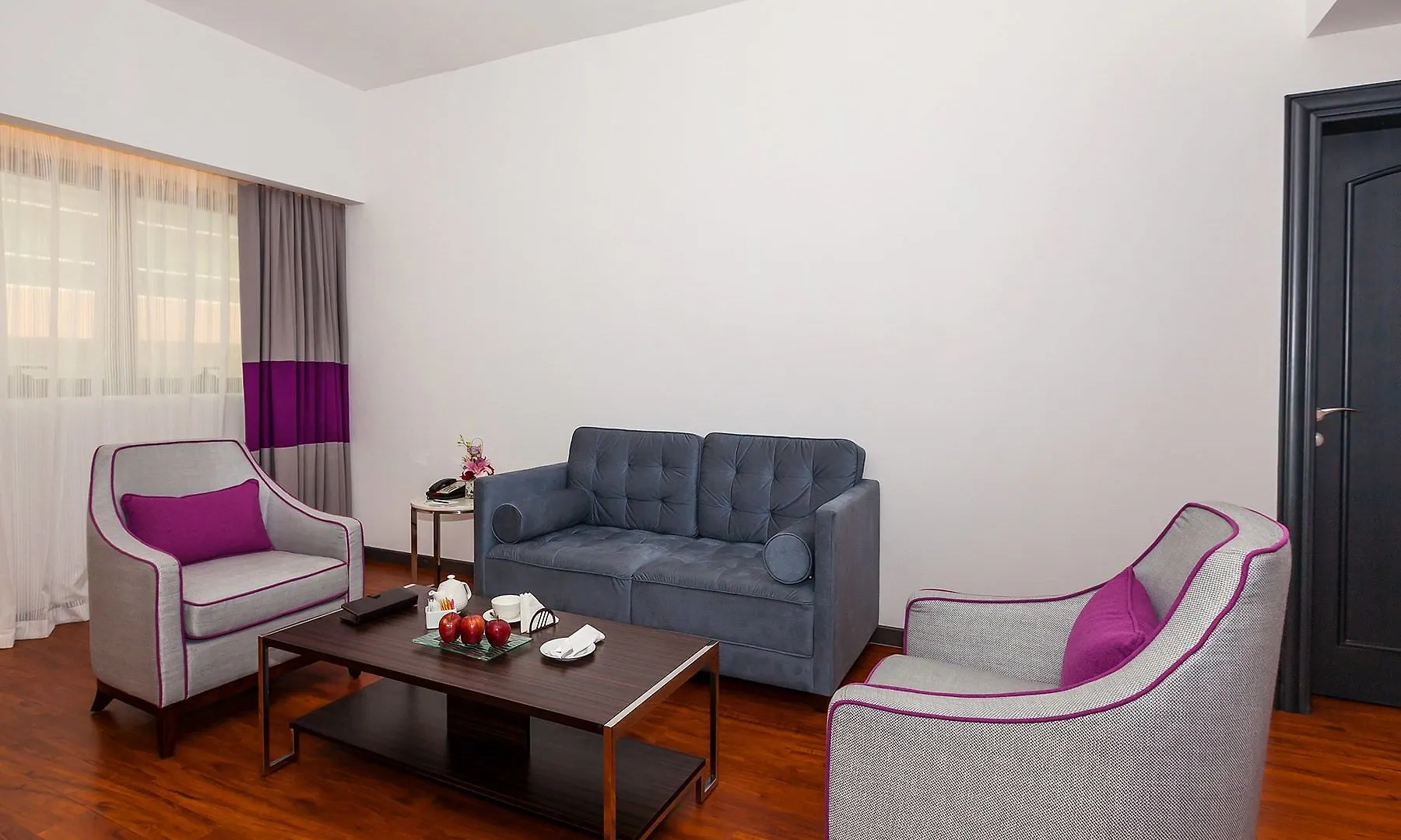 Howard Johnson Plaza By Wyndham Dubai Deira Hotel