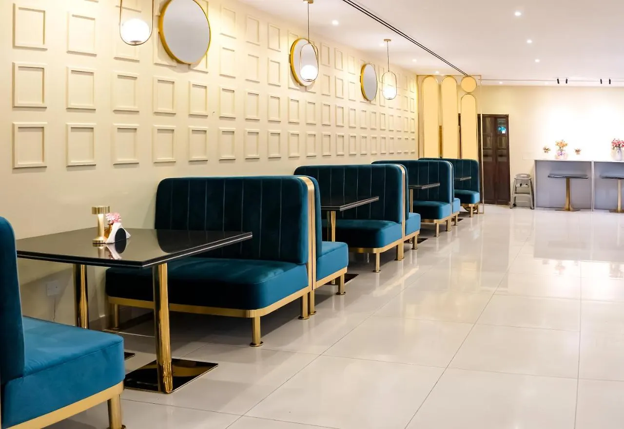 Hotel Howard Johnson Plaza By Wyndham Dubai Deira