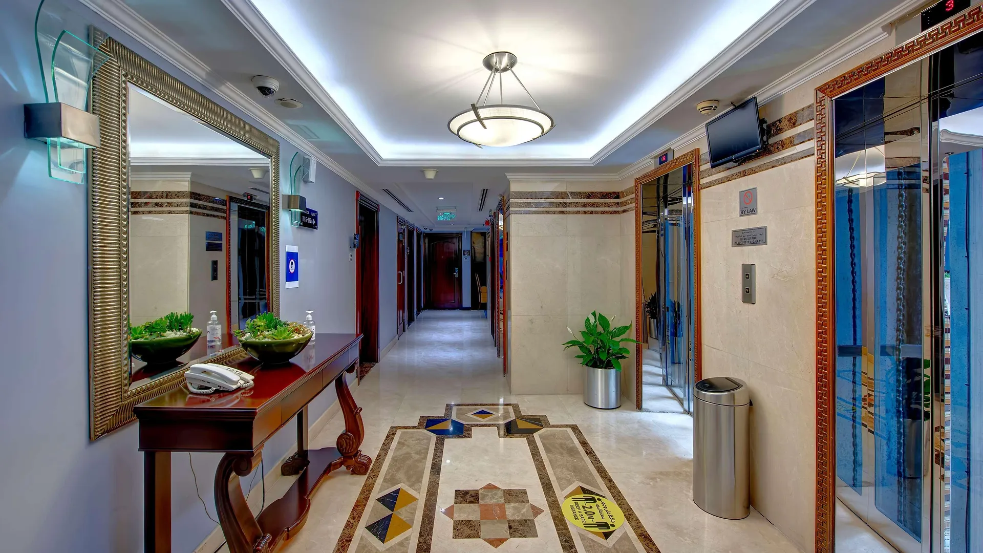 Howard Johnson Plaza By Wyndham Dubai Deira Hotel